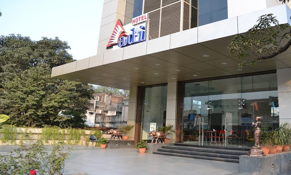 Hotel Adi Nagpur Extérieur photo